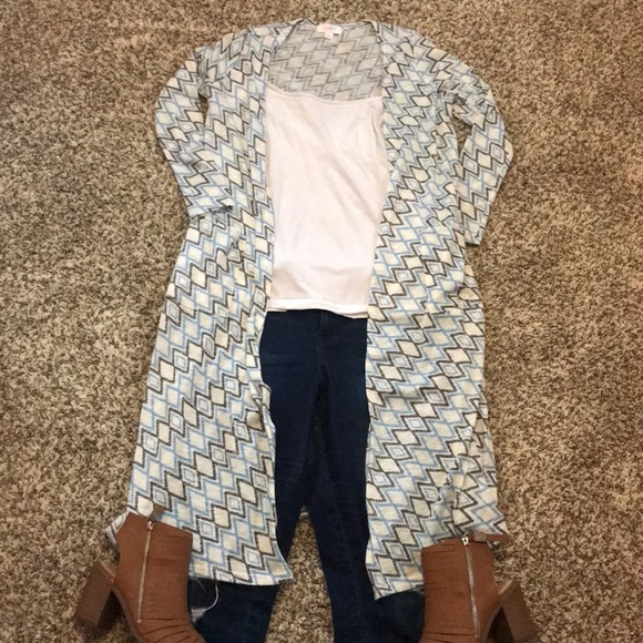LuLaRoe Tops - LuLaRoe Sarah Cardigan!